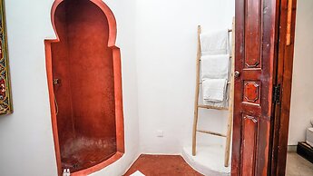Riad Le Dromadaire Bleu by Weekome