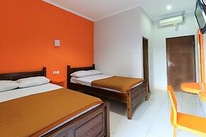 Hotel Warta Putra