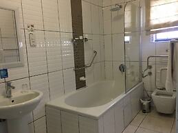 Lalla Villa Guest Lodge