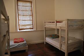 Mobay Kotch - Hostel