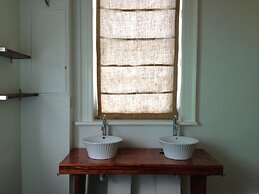 Mobay Kotch - Hostel