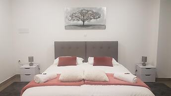 Marko Airport Rooms
