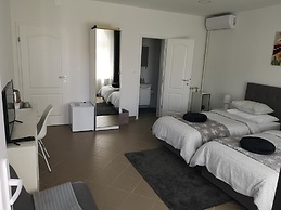Marko Airport Rooms