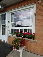 Town and Country Motel in Nipigon