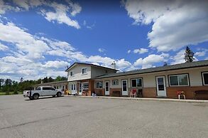 Town and Country Motel in Nipigon
