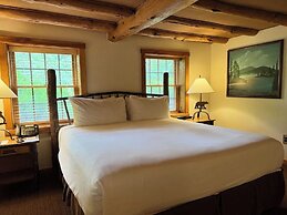 Emerson Resort & Spa