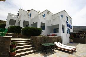 Nicolas Hotel Apartments