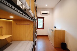 Kamala House - Hostel