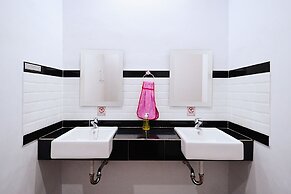 Kamala House - Hostel