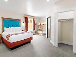 Bluff Dwellings Resort