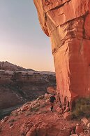 Bluff Dwellings Resort