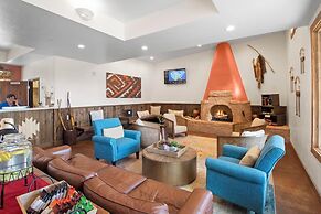 Bluff Dwellings Resort