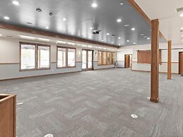 Bluff Dwellings Resort