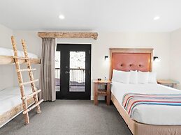 Bluff Dwellings Resort