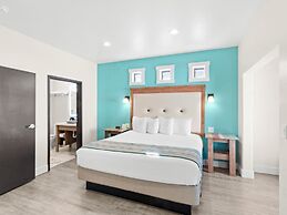 Bluff Dwellings Resort