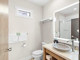 Bluff Dwellings Resort