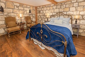 A Barn at the Quarry