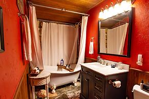 A Barn at the Quarry