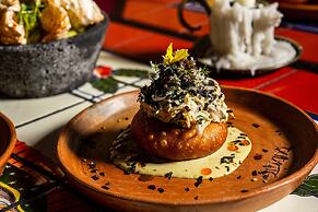 Lafayette Hotel & Club