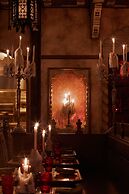 Lafayette Hotel & Club