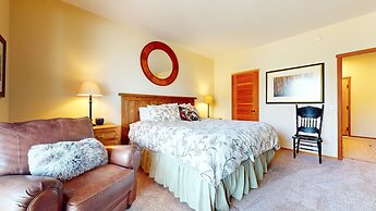 Snowcreek V #997 2 Bedroom Condo by RedAwning