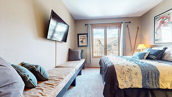 Snowcreek V #997 2 Bedroom Condo by RedAwning