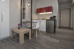 Homelike Studios in the Heart of the City by GHH