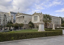 Homelike Studios in the Heart of the City by GHH