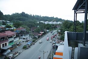 Super OYO 1006 Azzahra Guest House Syariah