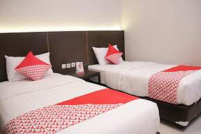 Super OYO 1006 Azzahra Guest House Syariah
