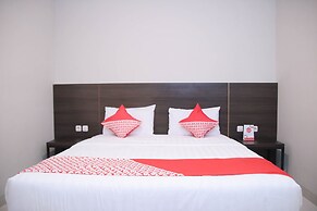 Super OYO 1006 Azzahra Guest House Syariah