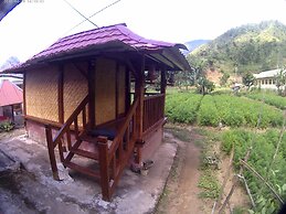 Bale Sembahulun Cottages & Tent