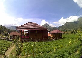 Bale Sembahulun Cottages & Tent