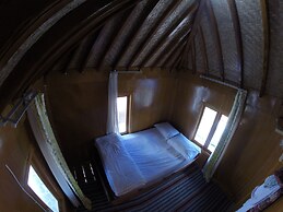 Bale Sembahulun Cottages & Tent