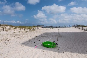 Sandy Toes 4 Bedroom Home by RedAwning