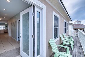 Sandy Toes 4 Bedroom Home by RedAwning