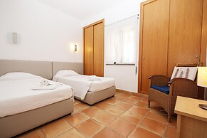 B39 - MarinaPark 2 Bedrooms Flat by DreamAlgarve