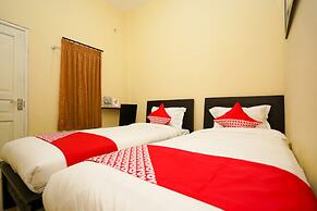 OYO 998 La'ana Residence Syariah