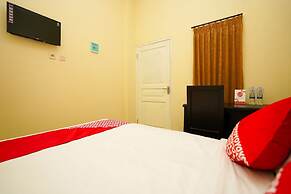 OYO 998 La'ana Residence Syariah