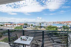 Apartments and Rooms Mare