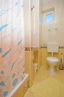 Apartments and Rooms Mare