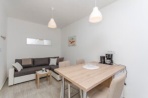 Apartments and Rooms Mare