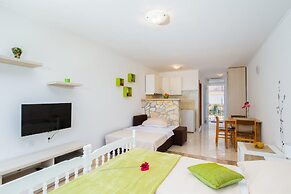 Apartments Bregovec Maslenica