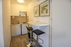 Apartments and Room Danijel