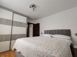 Apartments and Room Danijel