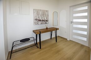 Apartments and Room Danijel