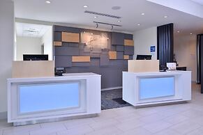 Holiday Inn Express & Suites Olathe West by IHG