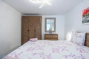 Apartments and Rooms LEA