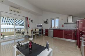 Apartments and Rooms LEA