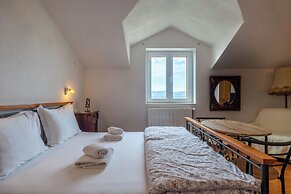 Apartments and Rooms LEA